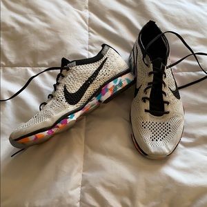 Nike FlyKnit Zoom Shoes